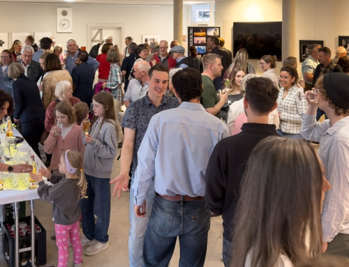 Facetten des Glücks – Eine Vernissage voller Licht, Freude und berührender Momente